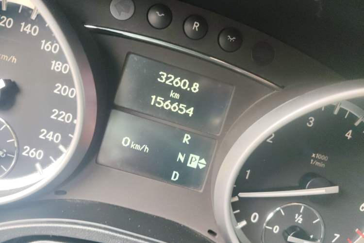 Used Mercedes-Benz M-Class 2010 ML 350 4MATIC Luxury Model