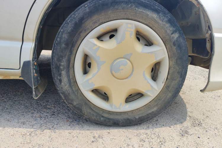 Used Jinbei Express 2017 2.0L Standard Version V19