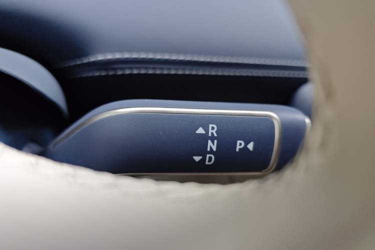 Used Nio ET9 2025 100kWh Signature Edition Gear Lever