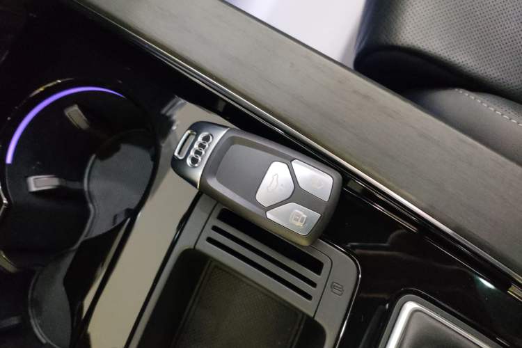 Used Audi A4L 2023 40 TFSI Luxury Dynamic Model