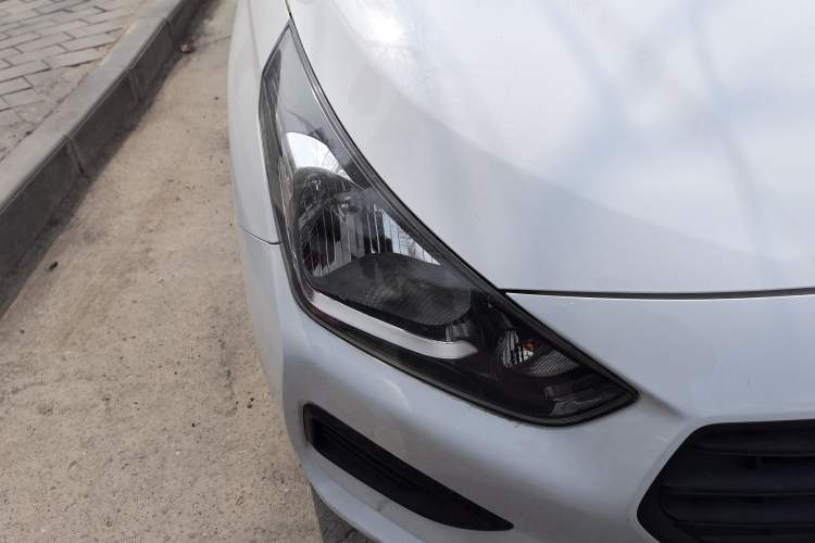 Used Hyundai Verna (older generation) 2020 1.4L Manual GL Refreshed Edition

