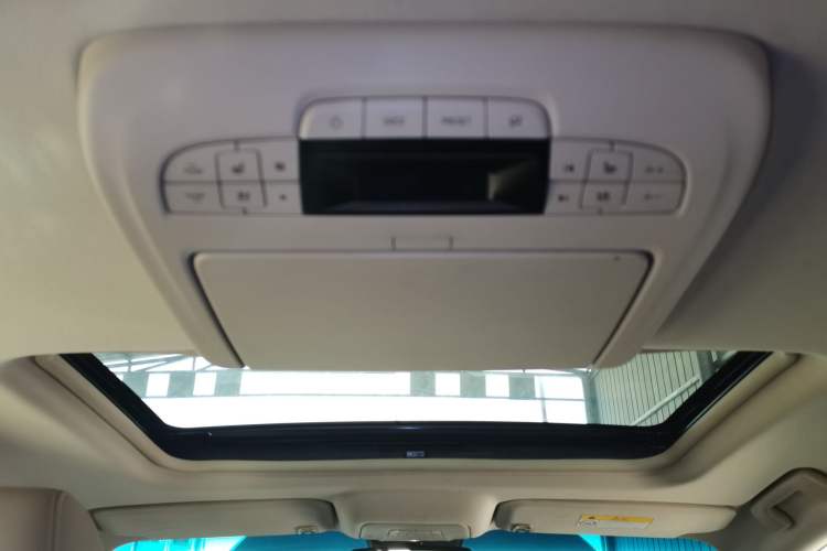 Used Buick GL8 2013 3.0L XT Luxury Business Flagship Edition Headliner