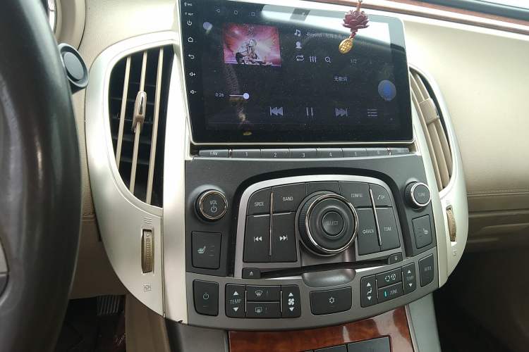 Used Buick LaCrosse 2011 2.4L SIDI Elegant Edition Audio And AC Panel