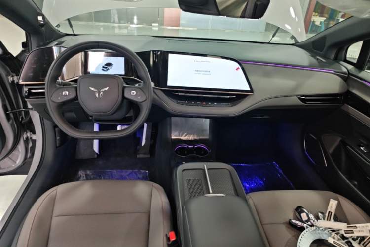 Used Hongqi EH7 2025 600 Smart Selection Edition

