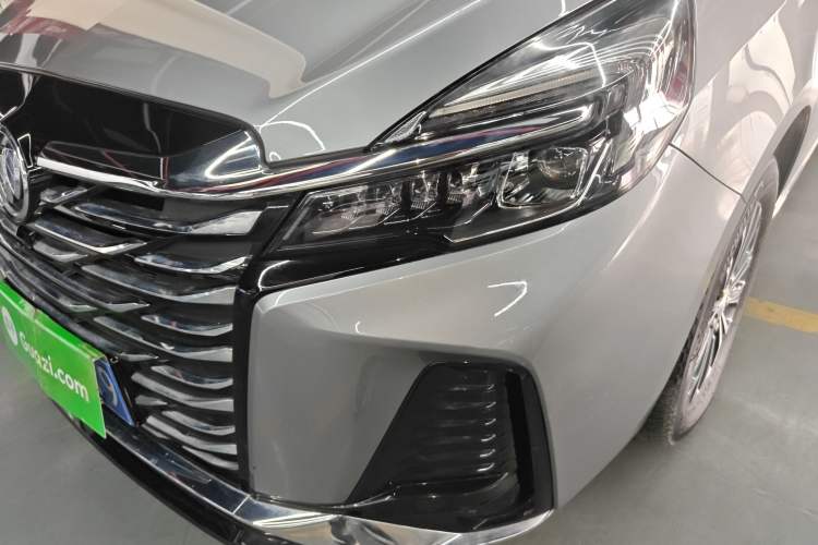 Used Buick GL8 2023 Land Executive Class 652T Luxury Model
