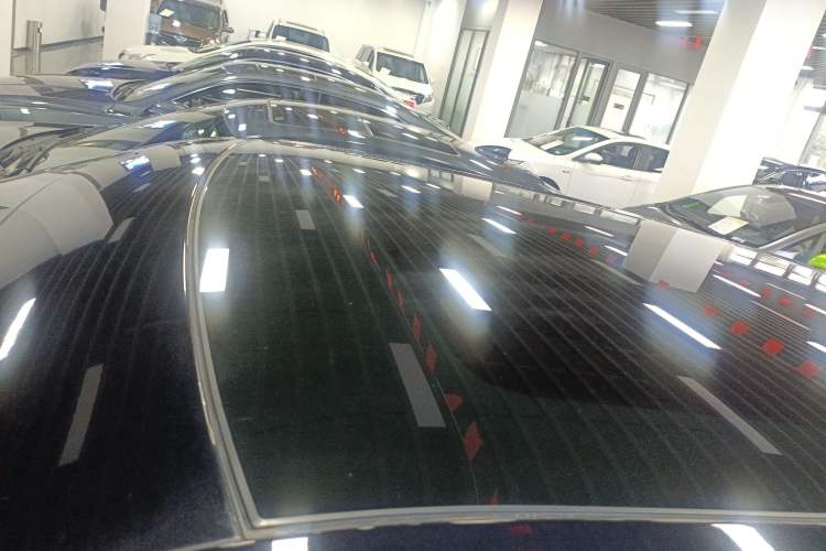 Used Land Rover Range Rover Evoque 2021 Range Rover Velar 249 PS R-Dynamic S Performance Edition