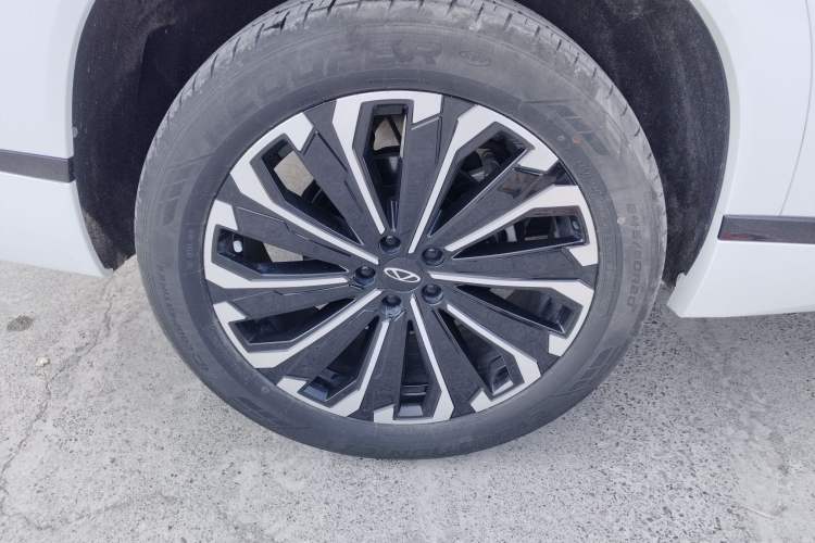 Used Chery Tiggo 9 2023 2.0T Dual-Clutch Two-Wheel Drive Luxury Edition 7 Seats