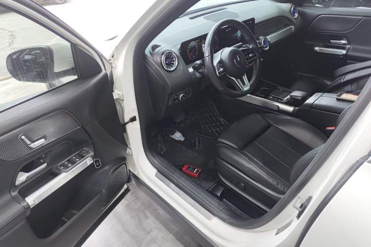 Used Mercedes-Benz GLB 2021 GLB 200 Dynamic Edition
