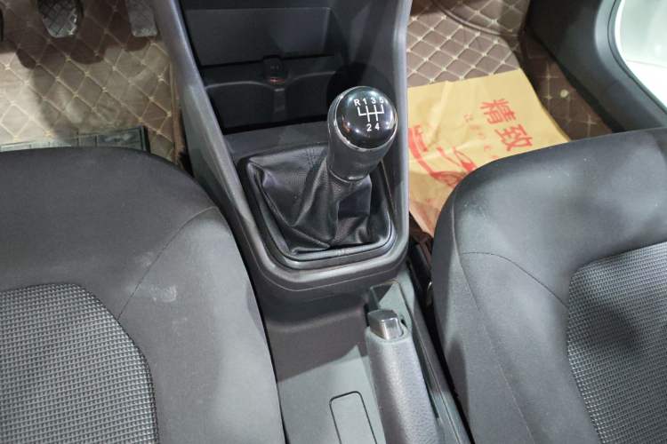 Used Volkswagen Jetta 2017 1.4L Manual Fashion Edition