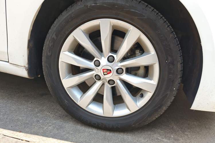 Used Roewe i6 2017 20T Manual Luxury Edition
