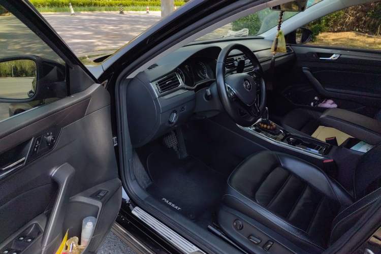 Used Volkswagen Passat 2017 330TSI DSG Luxury Edition