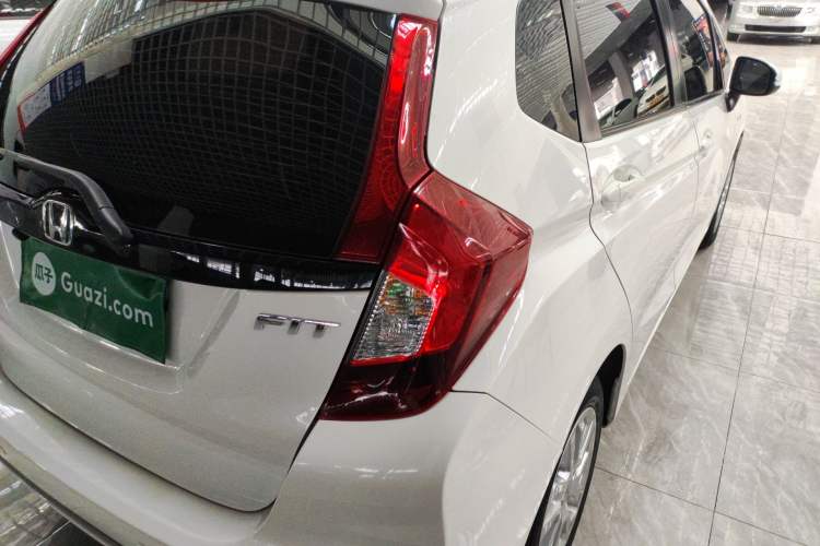 Used Honda Fit 2018 1.5L CVT Comfort Sunroof Version