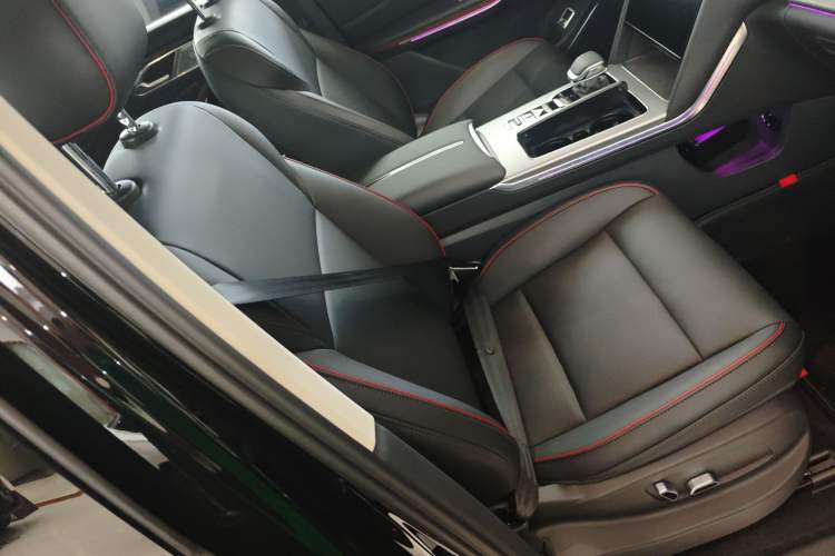 Used Hongqi HS7 PHEV 2025 Model 2.0T PHEV Two-Wheel Drive Qi Xiang Edition 6-Seater