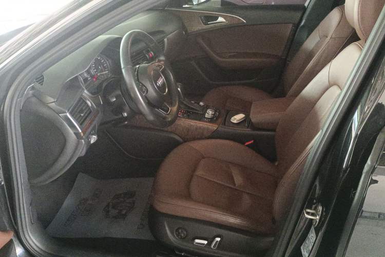 Used Audi A6L 2018 30th Anniversary Edition 45 TFSI quattro Sport model
