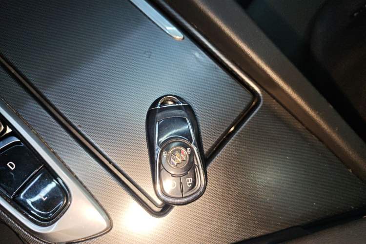 Used Buick Enclave 2020 28T Two-Wheel Drive Zhanqi Version