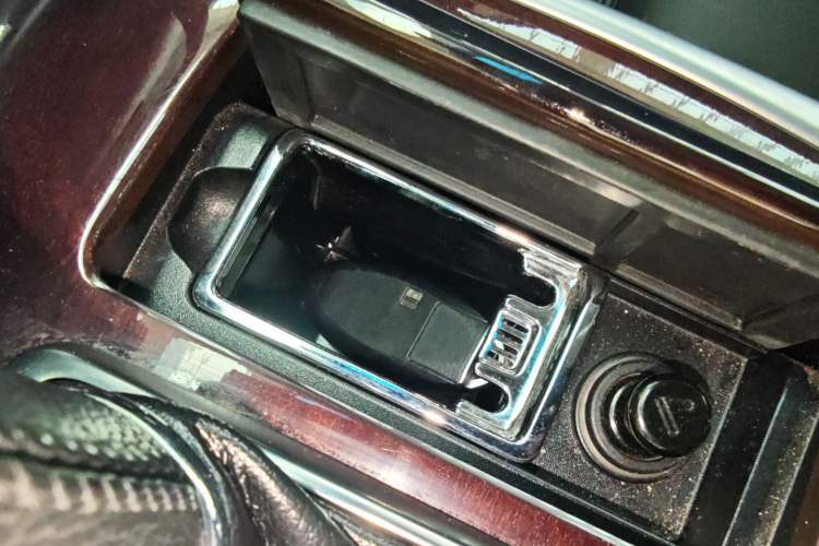 Used Infiniti Q70 2019 Q70L 2.0T Enjoyment Edition Interior 1