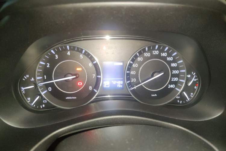 Used Nissan Patrol  Instrument Cluster