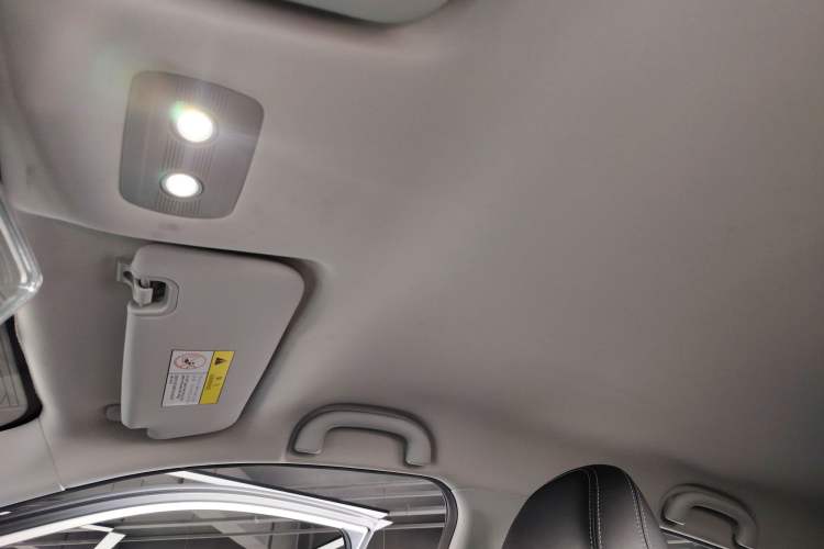 Used NETA V 2022 Chao 400 Lite Headliner