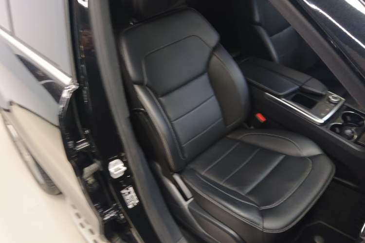 Used Mercedes-Benz M-Class 2014 ML 320 4MATIC Right Front Seat