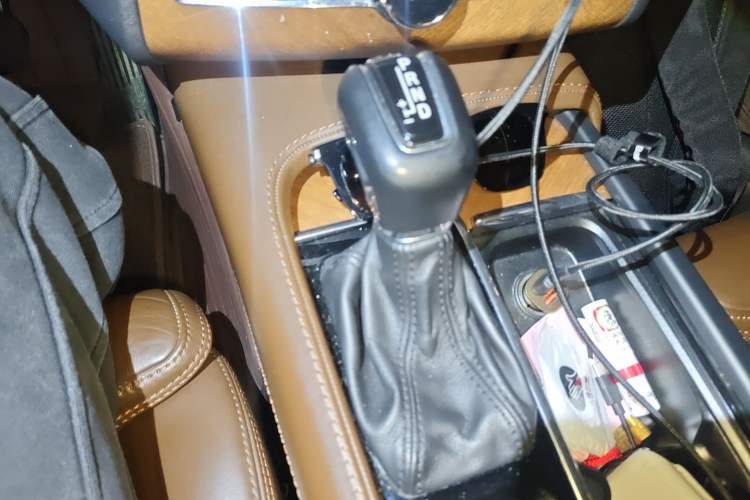 Used Volvo XC90 2019 T6 Zhiya Edition 7-Seater China VI Standard Gear Lever