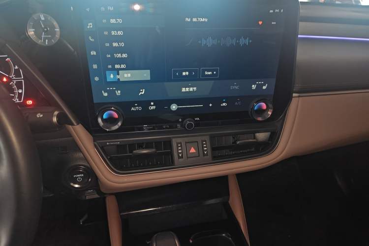 Used Lexus ES 2025 300h Deluxe Edition
