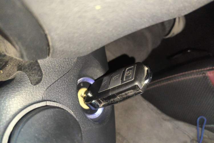 Used HYOSOW S3 2016 1.5L Manual Luxury Edition China IV Emission Standard Vehicle Key