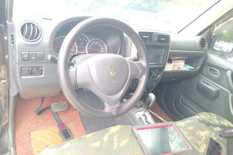 Used Suzuki Jimny 2015 1.3L AT JLX Navigation Edition
