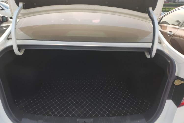 Used Changan Eado DT 2019 1.6L Manual Comfort Model China VI Standard
