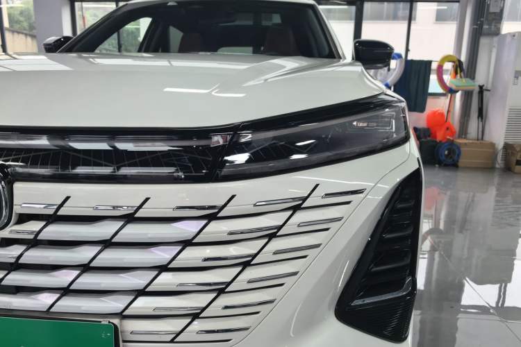 Used CHANGAN CS75 PLUS 2024 3rd Generation Champion Edition 1.5T Intelligent Drive Dynamic Model