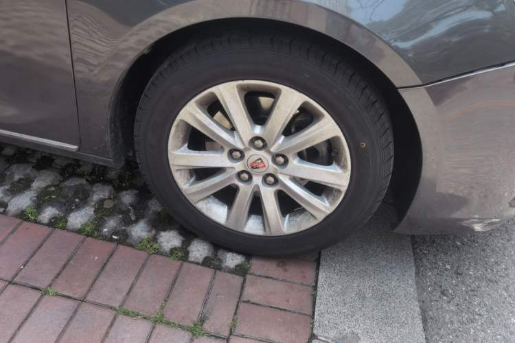 Used Roewe 950 2012 2.4L Luxury Edition
