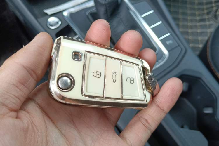 Used Volkswagen Bora 2023 200TSI DSG YueXing PRO Edition Vehicle Key