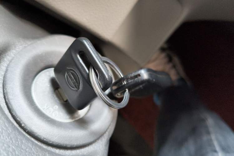 Used Nissan NV200 2016 Revised Version 1.6L CVT Luxury Edition
