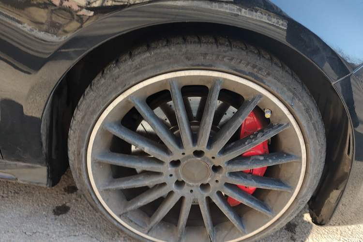 Used Mercedes-Benz CLA AMG 2017 Facelift AMG CLA 45 4MATIC Right Front Wheel Hub