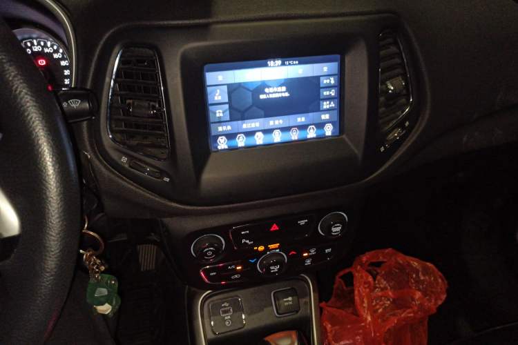 Used Jeep Compass 2019 200T Automatic Enjoyment - Connected Large Screen Version