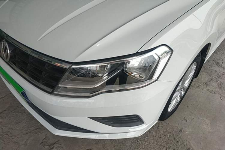 Used Volkswagen Jetta 2019 Dream Edition 1.4L Manual Fashion Version
