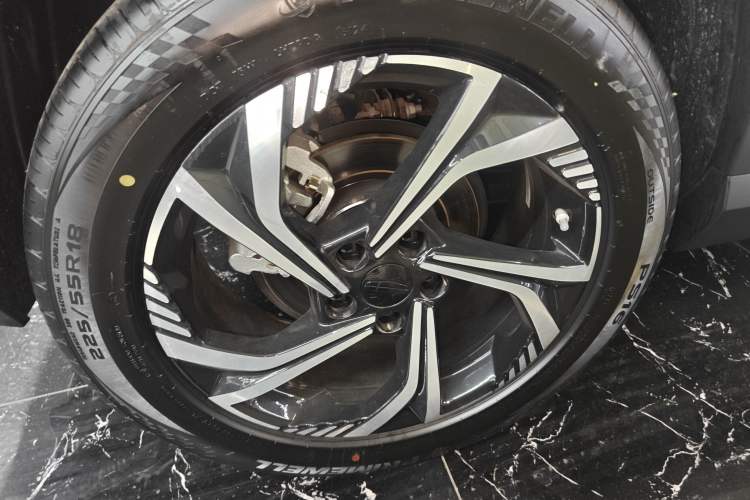 Used Geely Auto Emgrand X7 Sport 2024 1.5TD Smart Connect+
