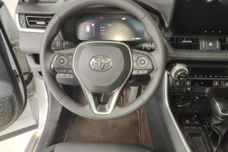 Used Toyota RAV4 2024 2.0L CVT Two-Wheel Drive Fashion Plus Edition