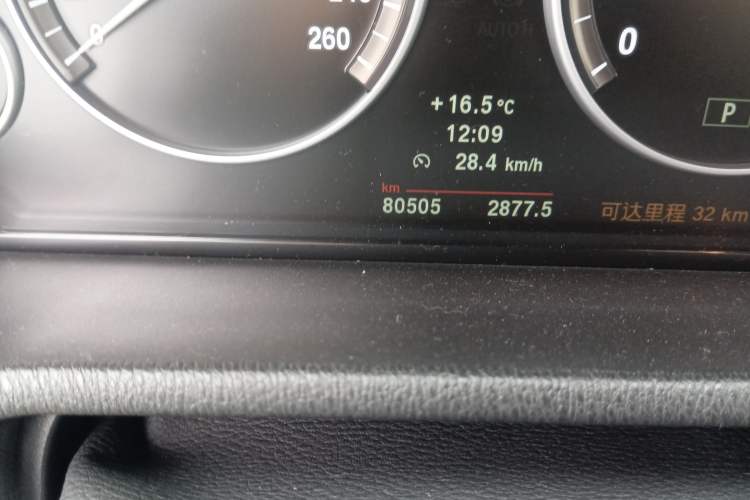 Used BMW X3 2013 xDrive20i Luxury Edition Odometer Close Up