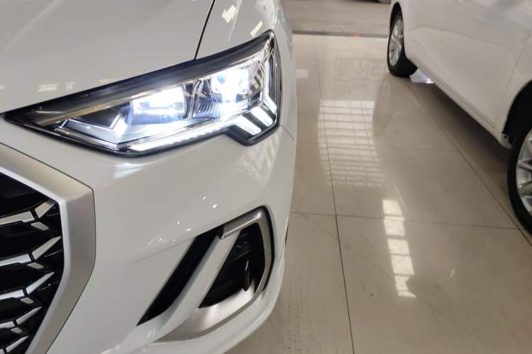 Used Audi Q3 2024 35 TFSI Fashion Dynamic Edition Left Front Headlight