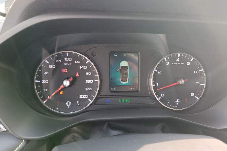 Used Roewe i5 2021 1.5L Manual Platinum Edition