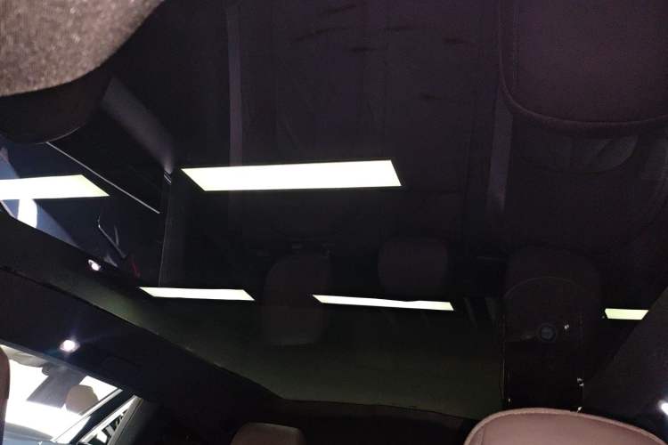 Used Nio ET5T 2025 75 kWh Touring Headliner