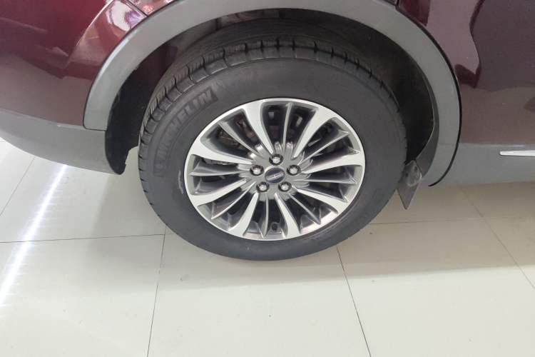 Used Lincoln Nautilus 2019 2.0T Two-Wheel Drive Luxury Edition China VI Standard
