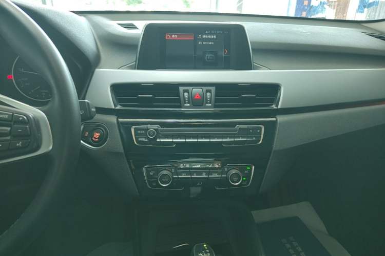 Used BMW X1 2018 sDrive20Li Leading Model