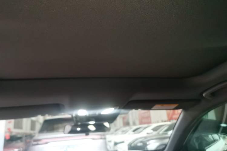 Used CHANGAN UNI-V 2023 2.0T Leading-Speed Edition