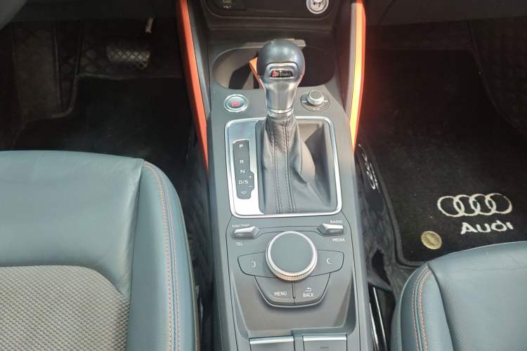 Used Audi Q2L 2018 35 TFSI Fashionable & Elegant Version China VI Emission Standard