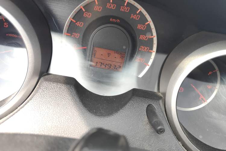 Used Honda Fit 2011 1.3L automatic comfort version
