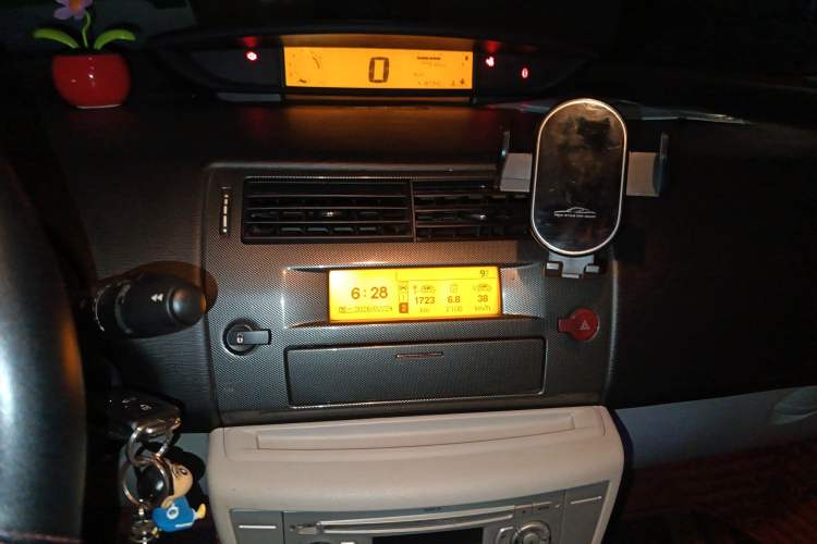 Used Citroen C-Quatre 2011 Sedan 1.6L Manual Fashion Edition
