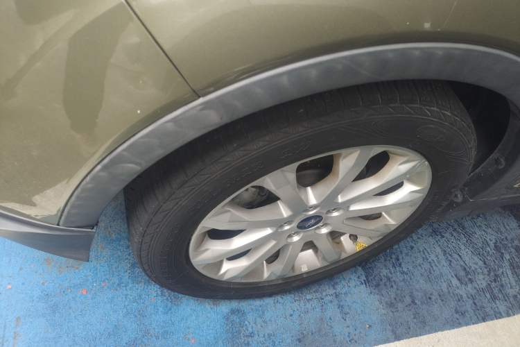 Used Ford Kuga 2015 1.5L GTDi Two-Wheel-Drive Comfort Model