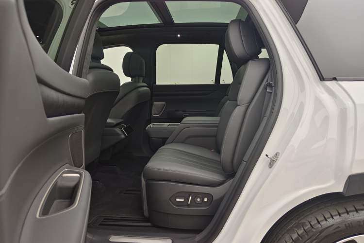 Used Nio ES8 2024 100kWh Signature Edition