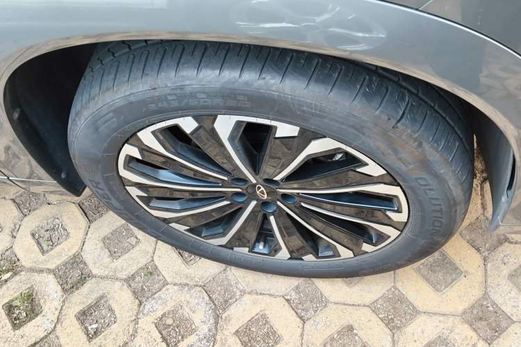 Used Chery Tiggo 9 2023 2.0T Dual-Clutch Two-Wheel Drive Luxury Edition 5 Seats
